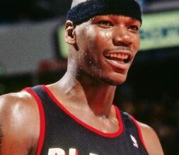 Clifford Robinson Wiki, Girlfriend, Net Worth, Biography, Facts, and more